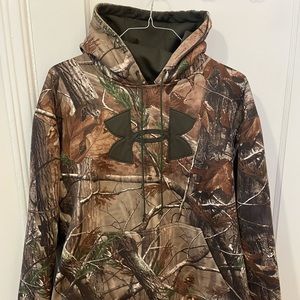 Camouflage under armor hoodie